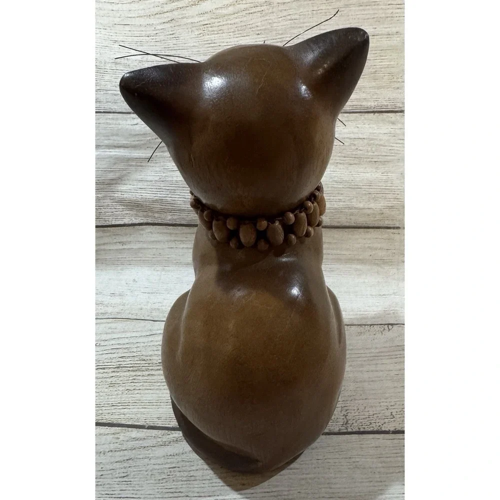 Hand Carved Wooden Kitty Cat Statue Figurine with Beaded Necklace Thailand TubG